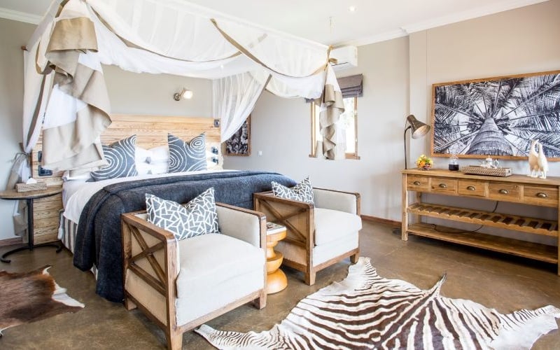 Botliers-Luxury